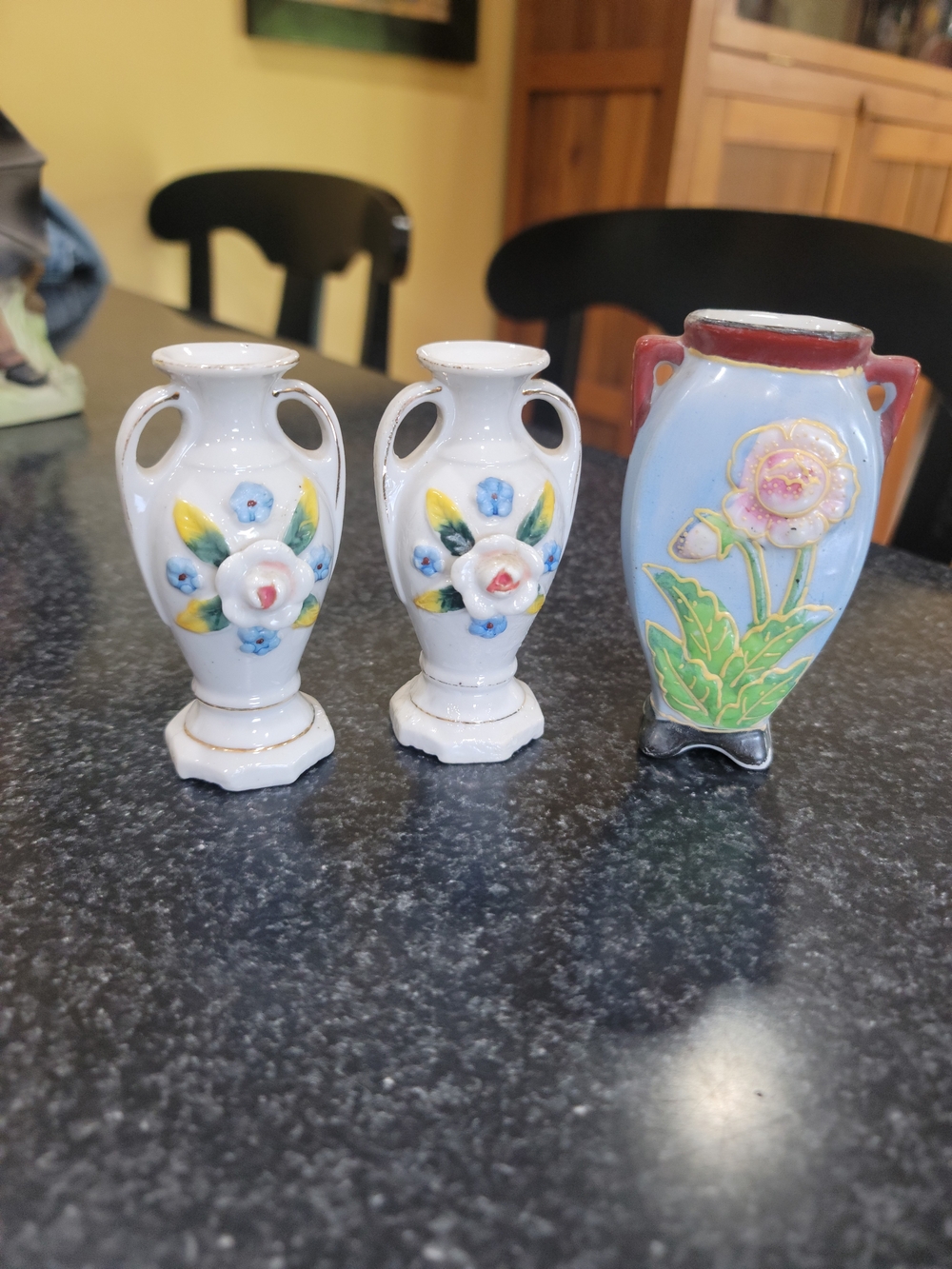 Vinage Ceramic Floral Mini Vase Set - White and Blue